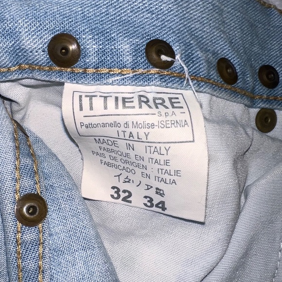 Dolce and Gabbana Embroidered Jeans - Picture 5 of 6